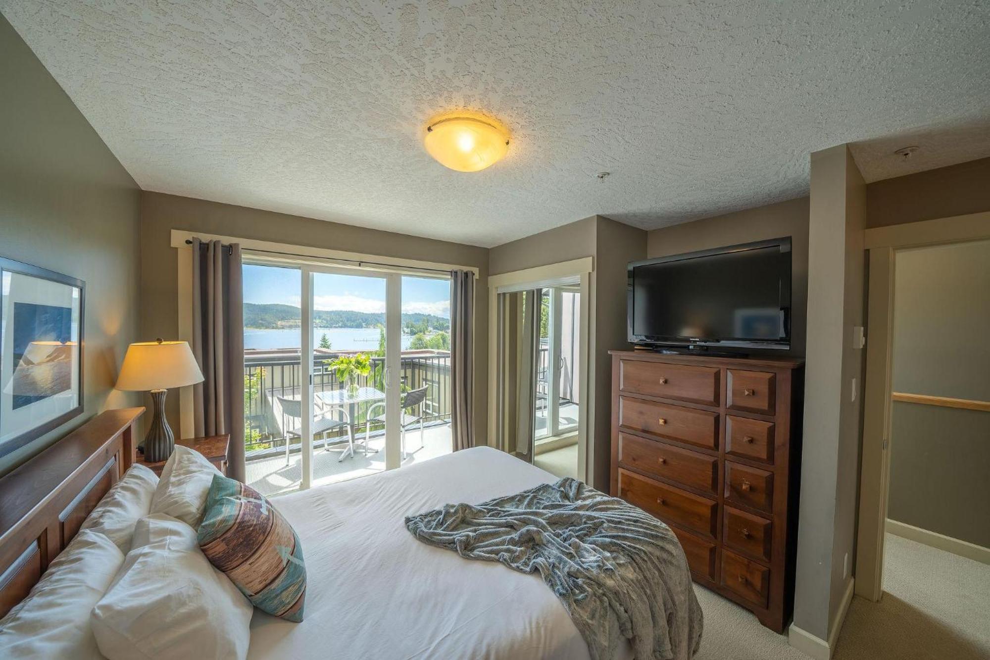 Sooke Harbour Resort & Marina Экстерьер фото